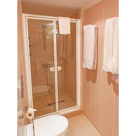 Ion Club Loft * 알라카티