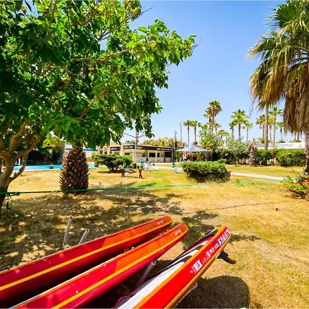 Oda ve Kahvaltı Ion Club Loft *